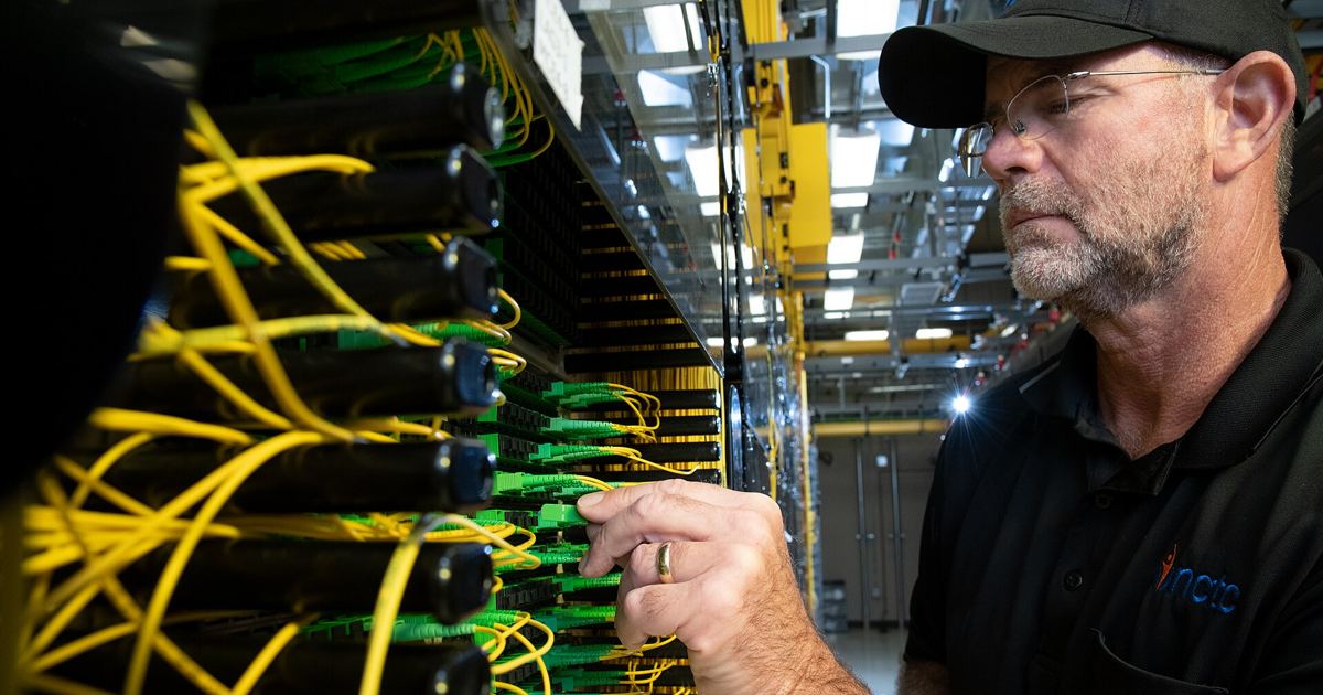 Internet Adoption Profile: Connectivity Patterns Shaping Forums