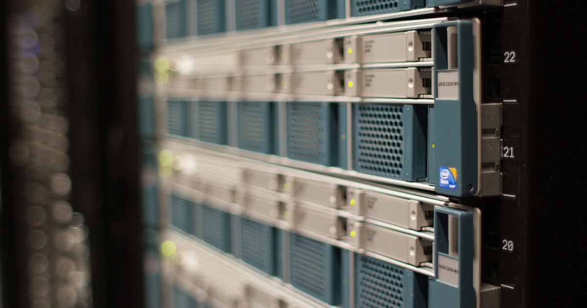 Timeline of Forum Vulnerability Reporting: From Policy to Fix